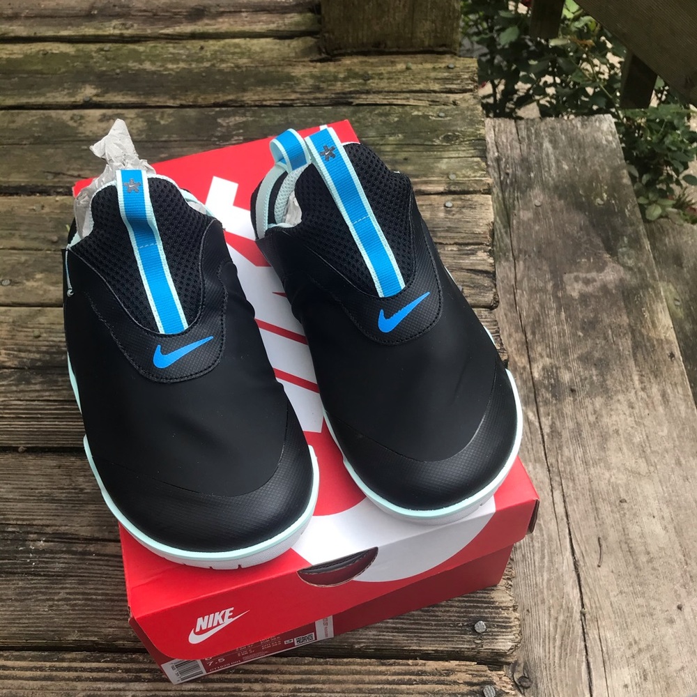 Zoom shoes NIB